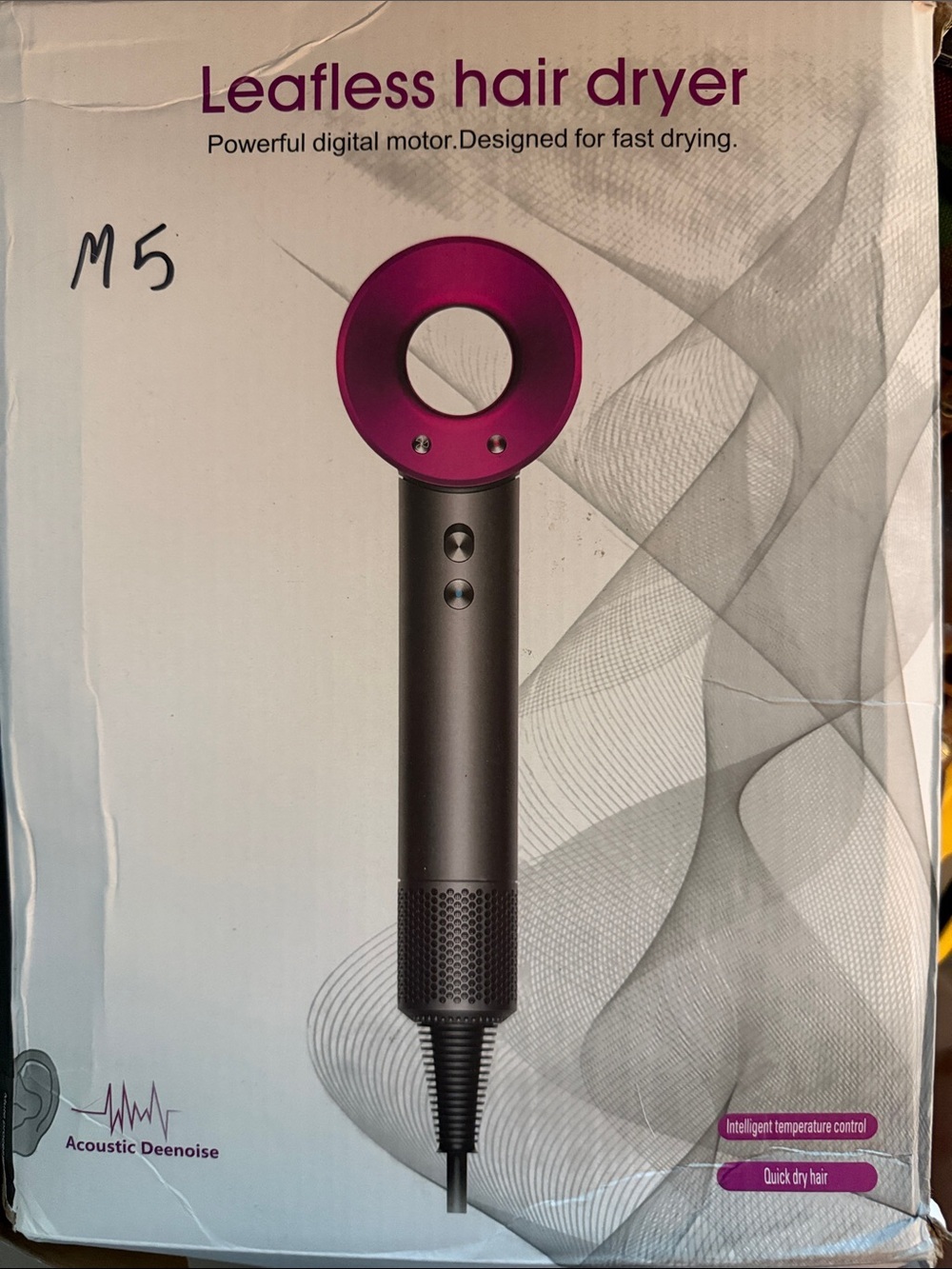 Cream Hair Dryer with Multiple Attachments NIB - Picture 4 of 4